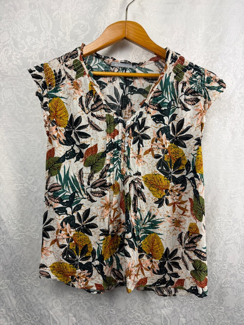Daniel Rainn Floral Button Front Blouse Top Multicolor Short Sleeve